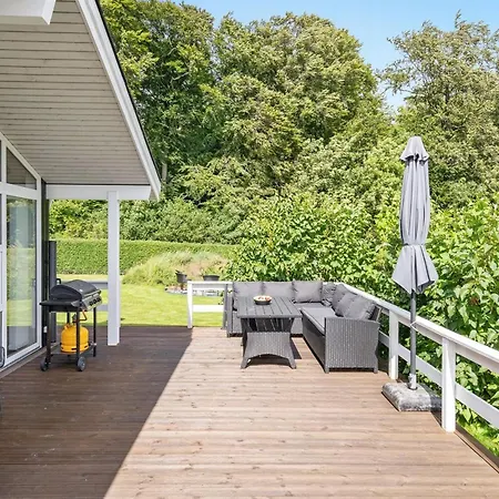 Darja - 300m From The Sea By Interhome